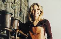 Tra amore e alambicchi: Cristina Nonino, mastro distillatore (o distillatrice) di grappa | Vanity Fair Italia